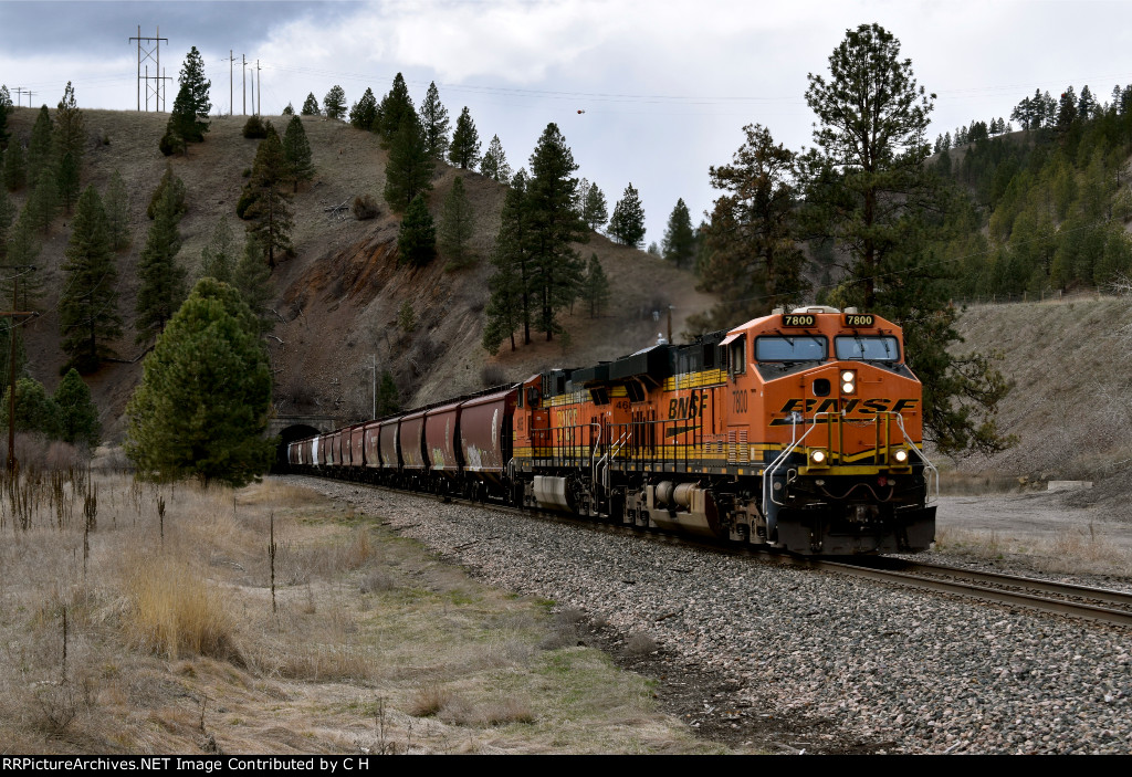 BNSF 7800/4685